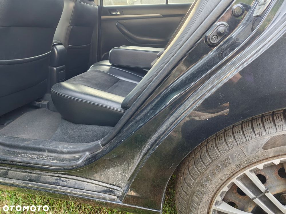 Toyota Avensis 2.2 D-CAT Sol plus NAVI - 4