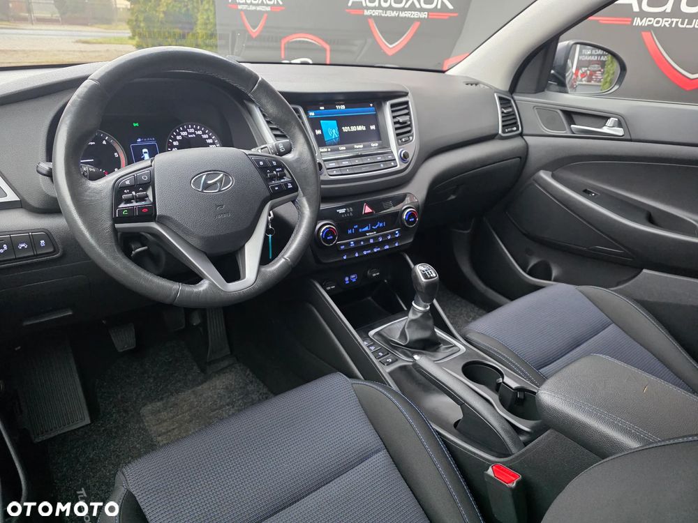 Hyundai Tucson 1.7 CRDI BlueDrive Comfort 2WD - 12
