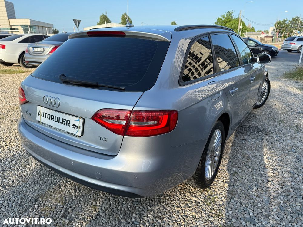 Audi A4 Avant 2.0 TDI DPF clean diesel multitronic Attraction - 13