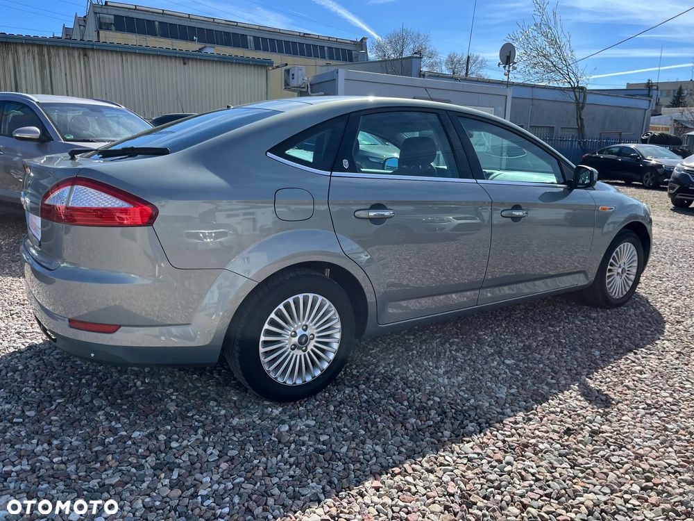 Ford Mondeo 2.0 Ghia - 4