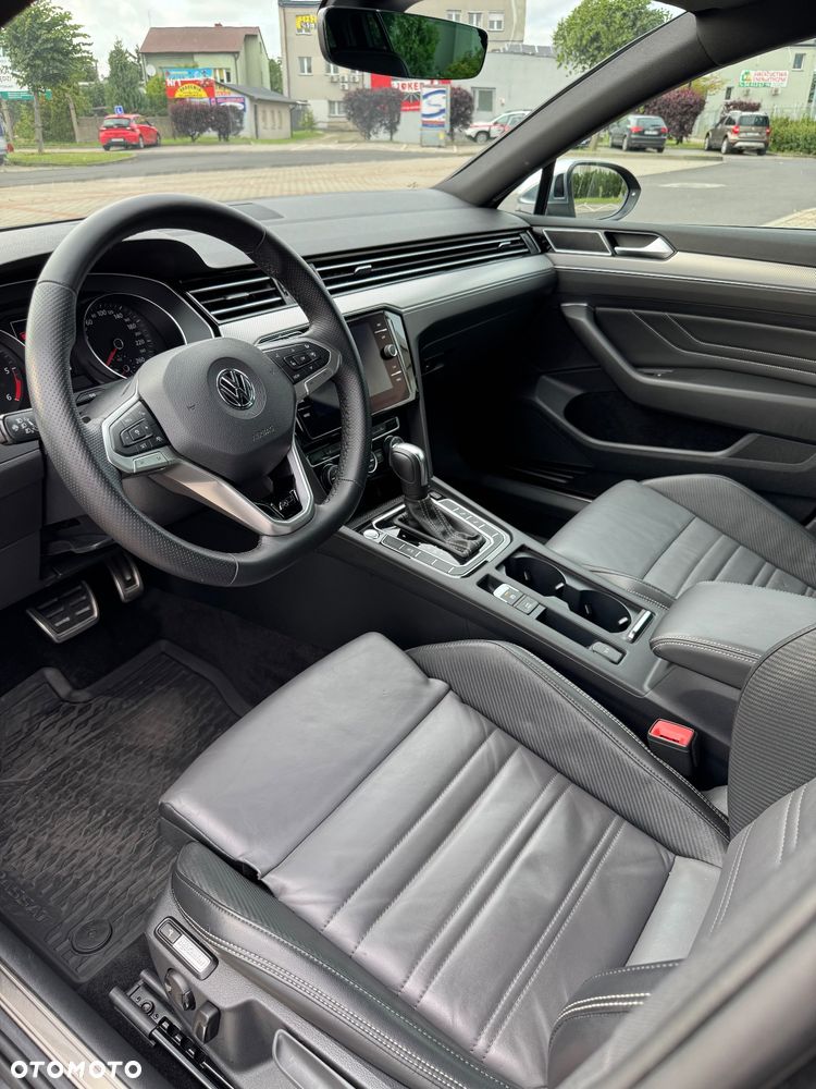 Volkswagen Passat - 18