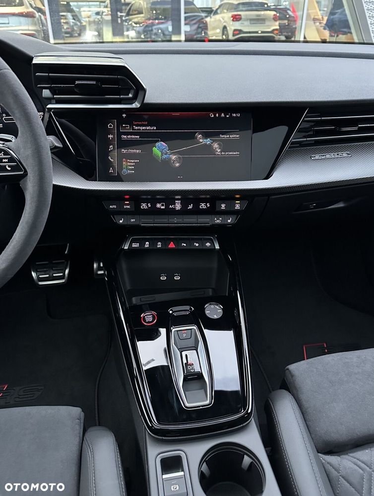 Audi RS3 Sportback - 16