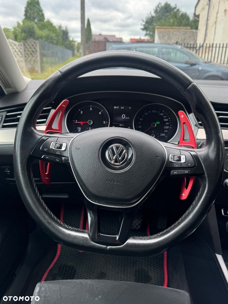 Volkswagen Passat 2.0 TDI Bi-Turbo BMT 4Mot Highline DSG - 24