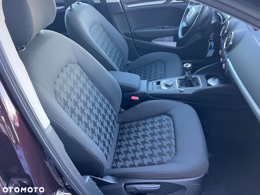 Audi A3 Sportback 2.0 TDI (clean diesel) Attraction - 16