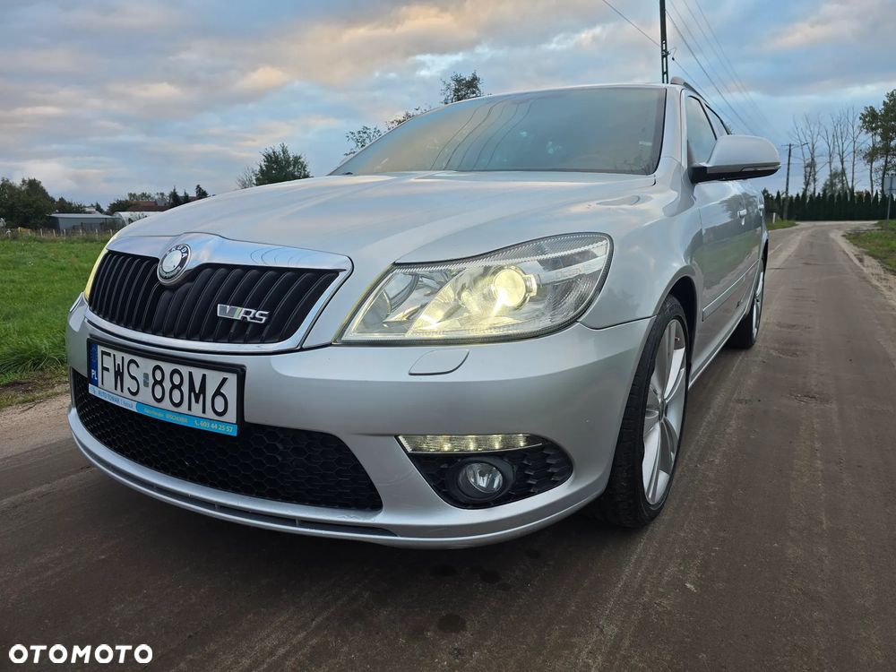 Skoda Octavia Combi 2.0 TDI CR DPF RS - 5