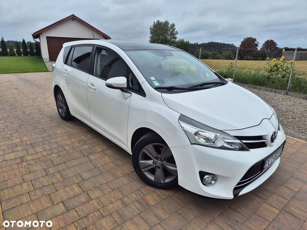 Toyota Verso 1.6 D-4D Premium - 6