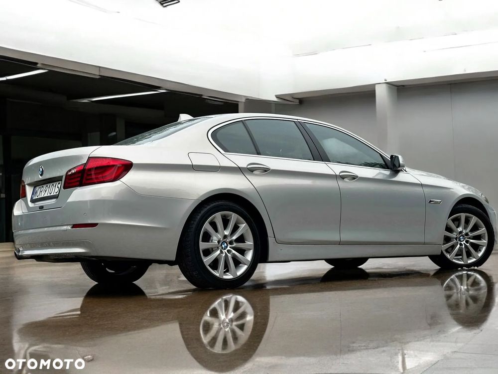 BMW Seria 5 520i - 16