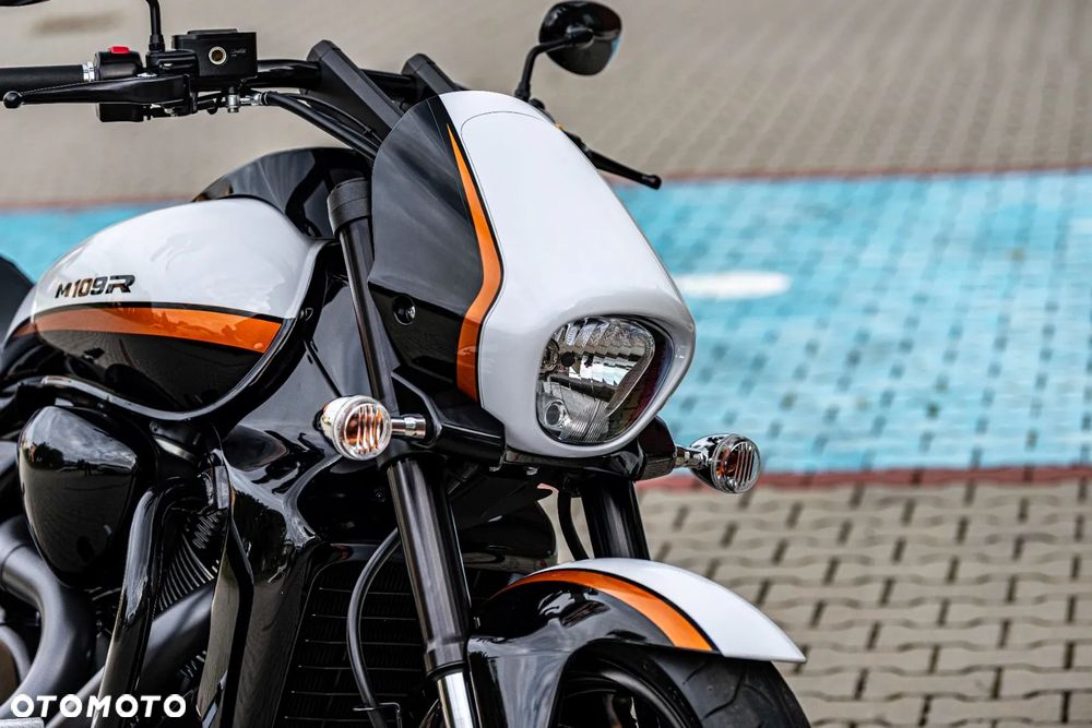 Suzuki Boulevard - 15