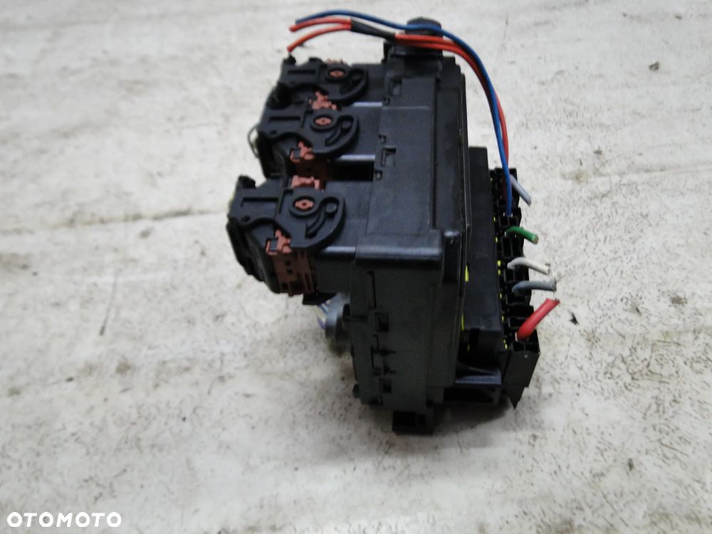 PEUGEOT CITROEN MODUŁ STEROWNIK BSM SKRZYNKA BEZPIECZNIKÓW 1.6HDI EUROPA - 2