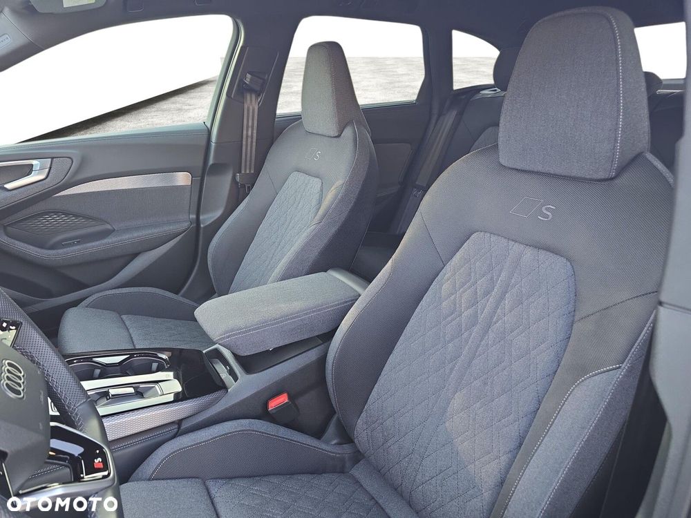 Audi A5 Avant - 11