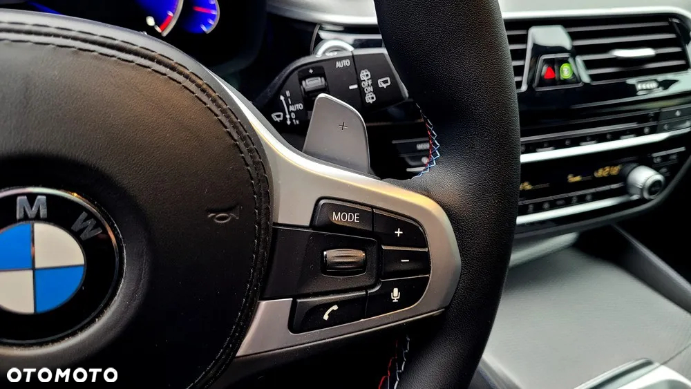 BMW Seria 5 520d M Sport - 37