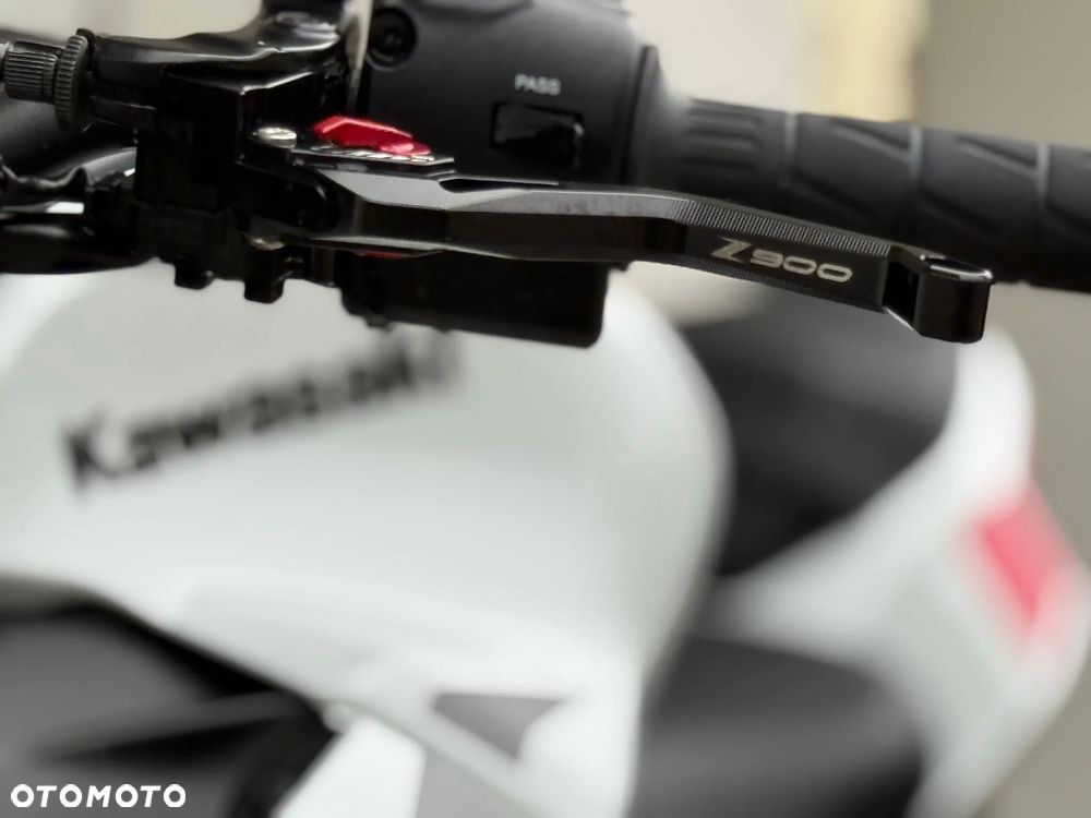 Kawasaki Z 900 - 15