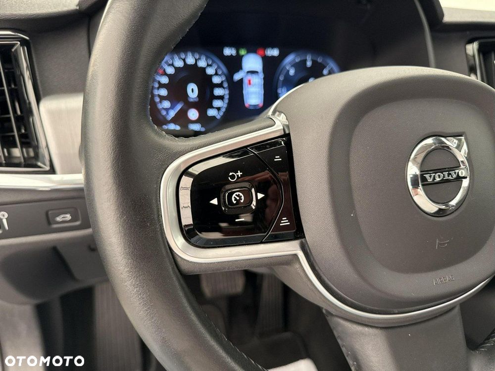 Volvo V90 - 25