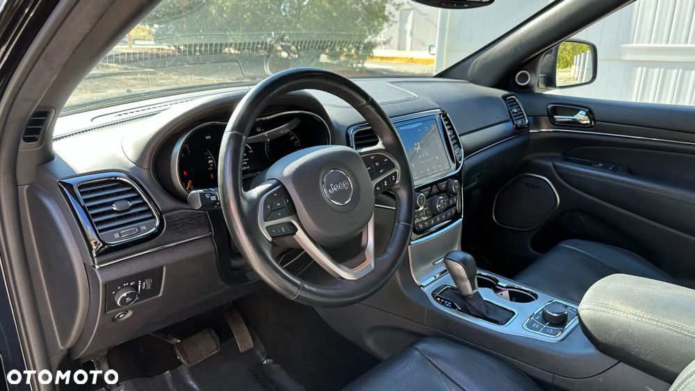 Jeep Grand Cherokee - 9