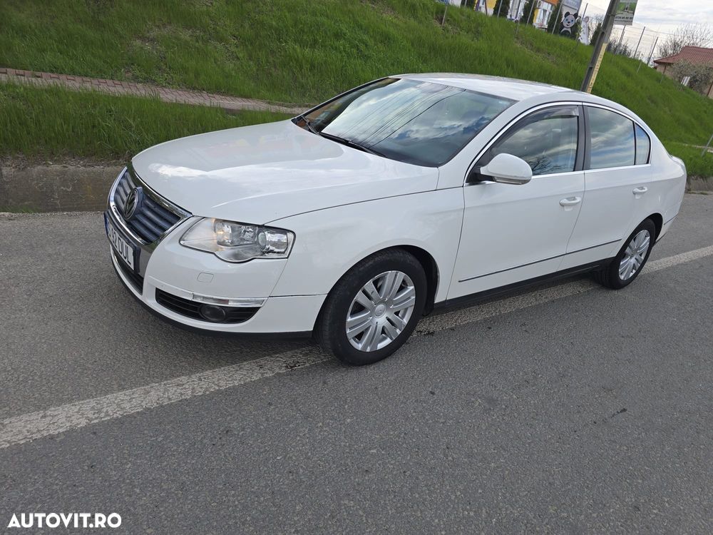 Volkswagen Passat 2.0 TDI Comfortline DPF DSG - 2
