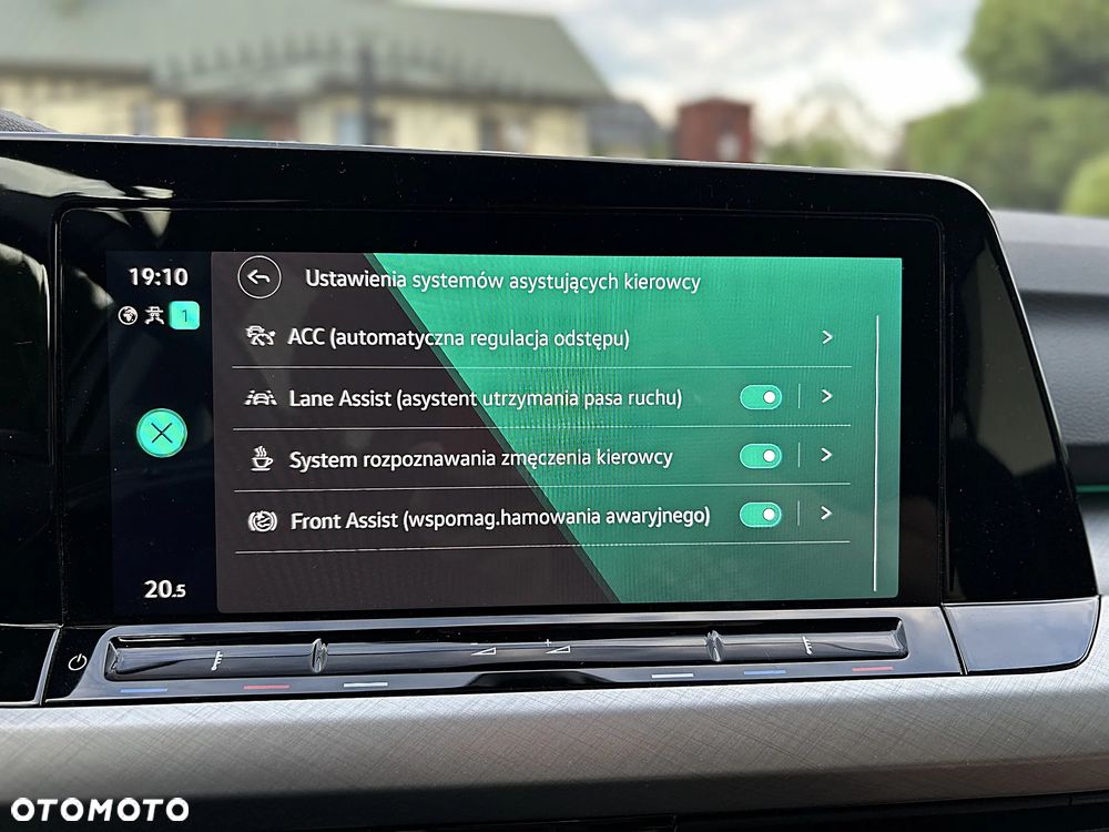 Volkswagen Golf 1.5 TSI EVO Style - 26