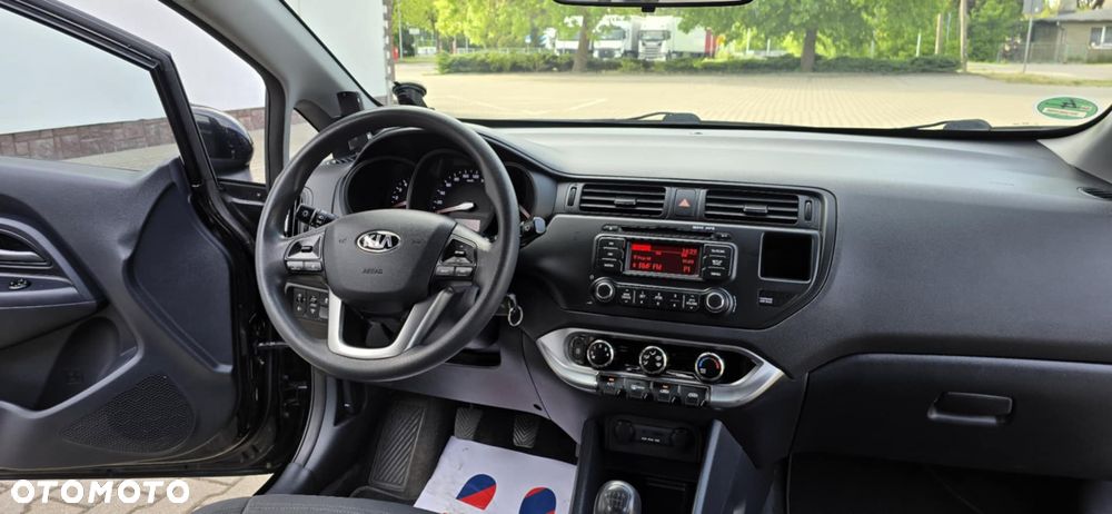Kia Rio 1.1 crdi M - 10