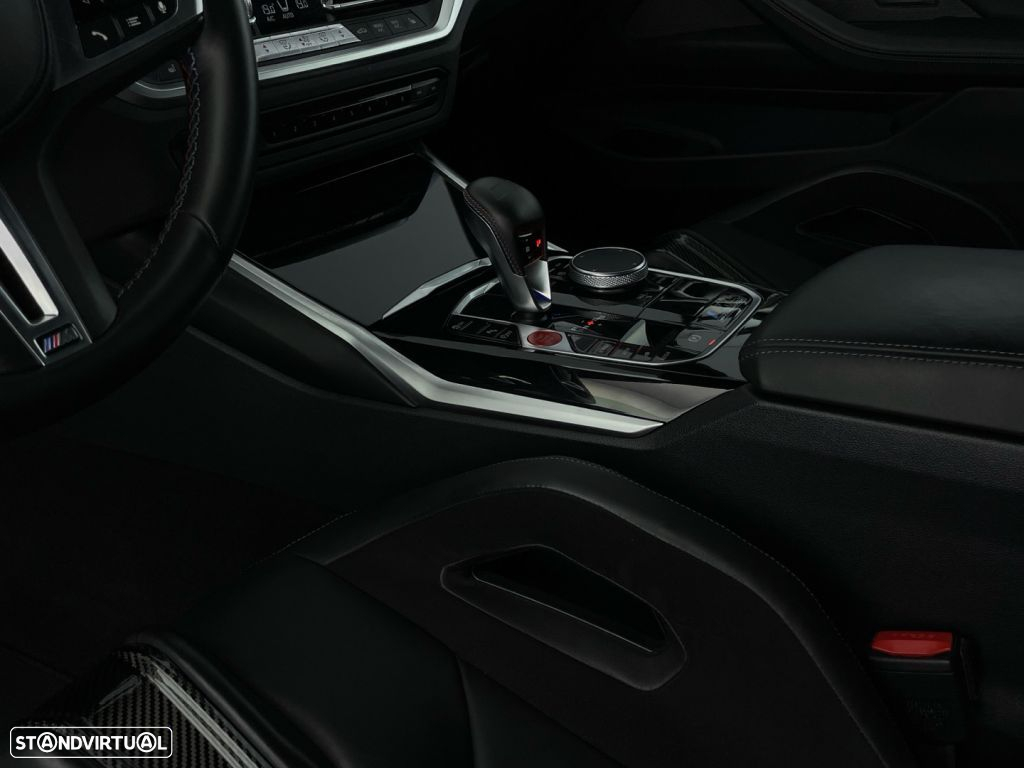 BMW M4 Competition xDrive - 21