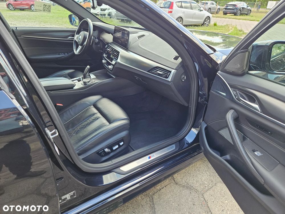 BMW Seria 5 545e xDrive M Sport sport - 10