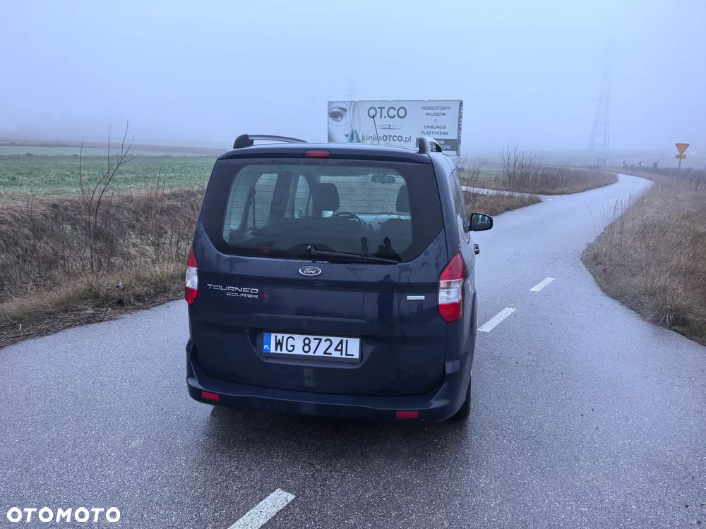 Ford Tourneo Courier - 5