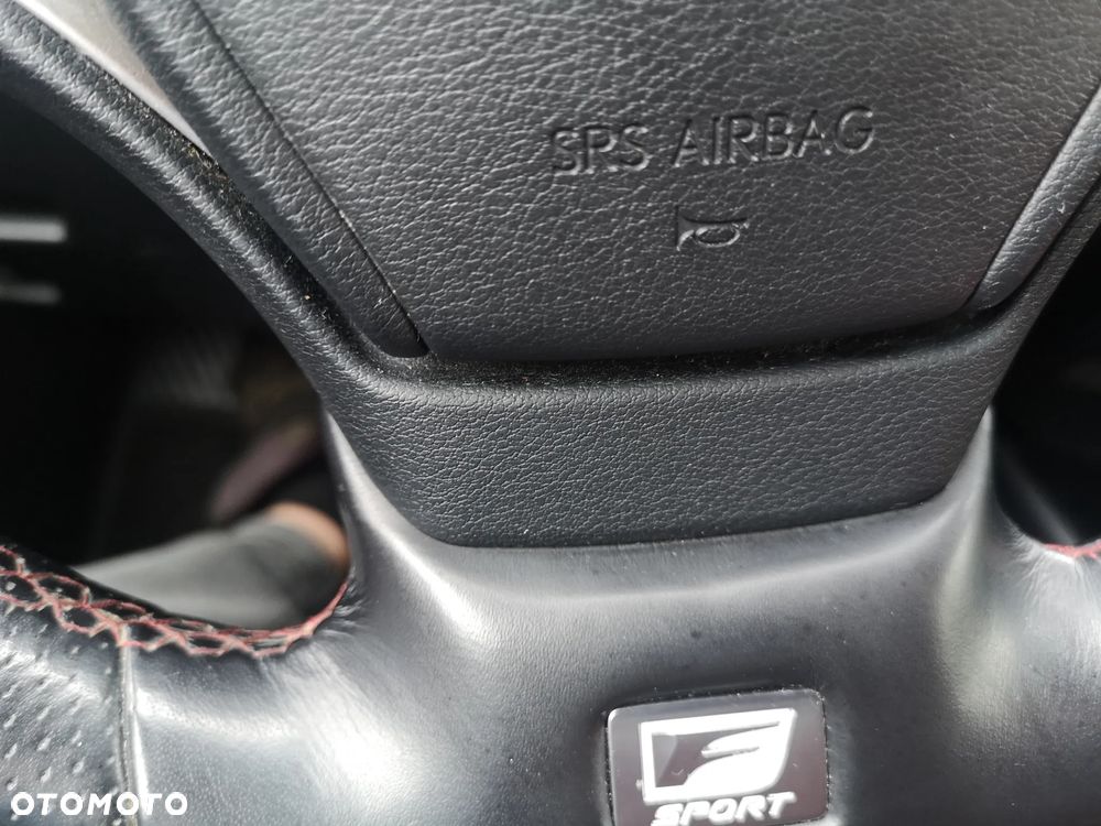 Lexus UX - 32