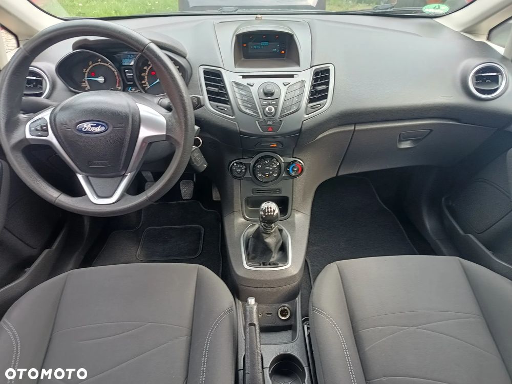 Ford Fiesta 1.25 Champions Edition - 11