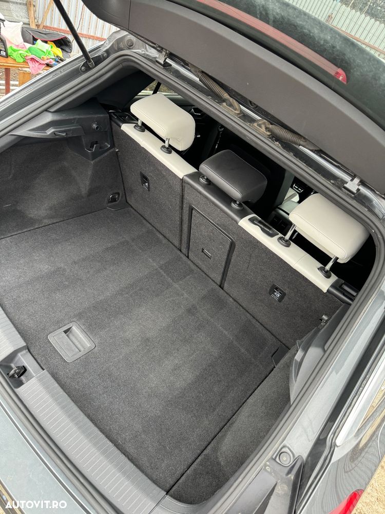 Volkswagen T-Roc - 6