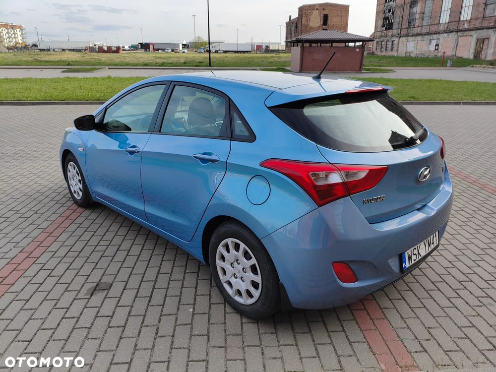 Hyundai i30 1.4 CRDi Classic + - 8