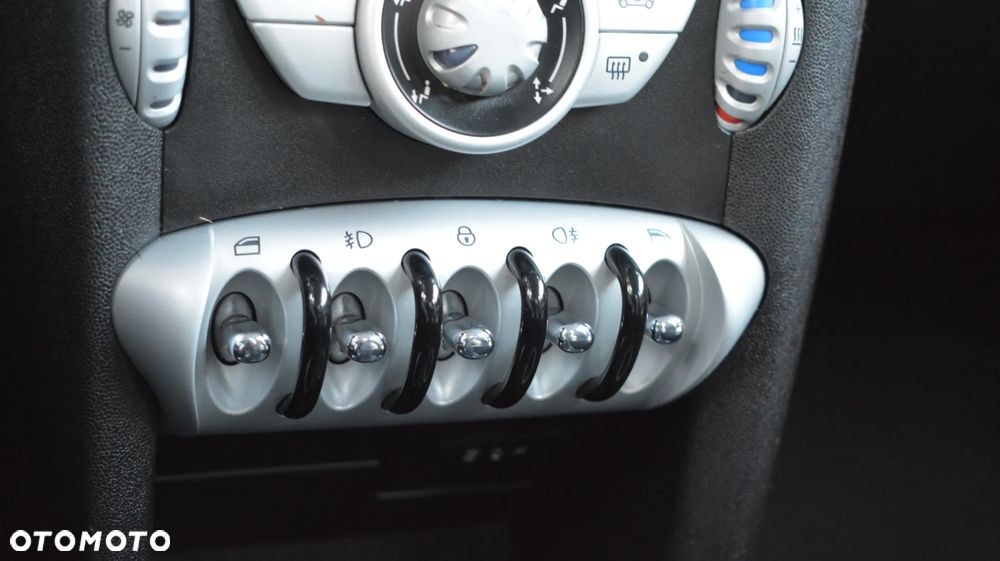 MINI Cooper Standard - 39