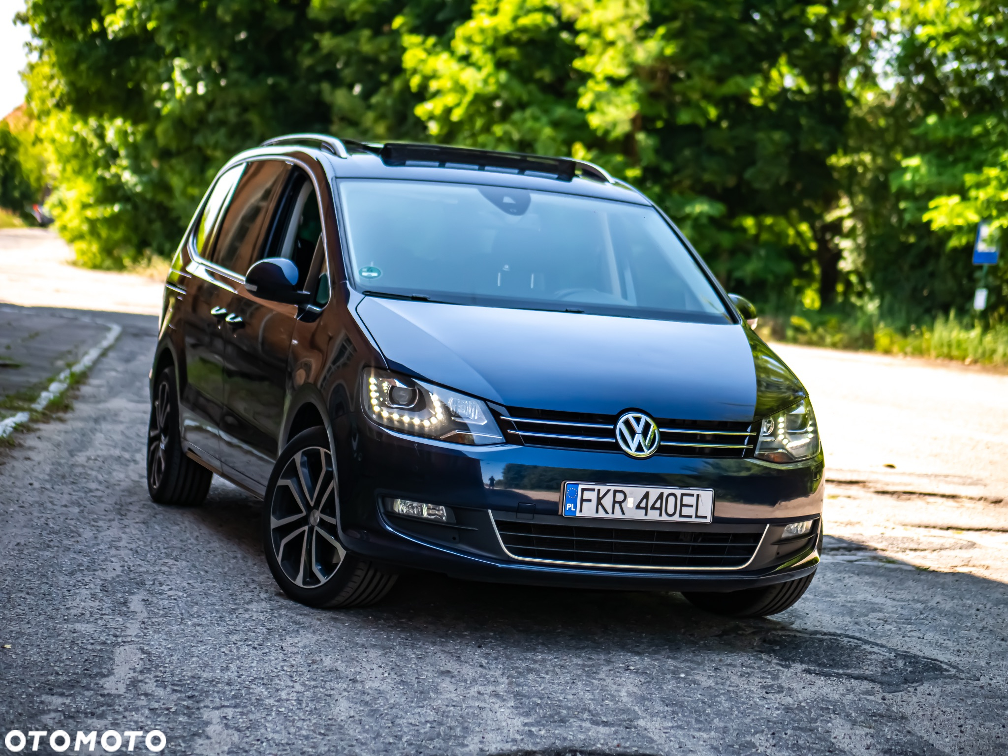 Volkswagen Sharan 2.0 TDI Highline DSG - 4