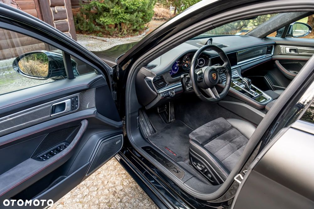 Porsche Panamera - 22