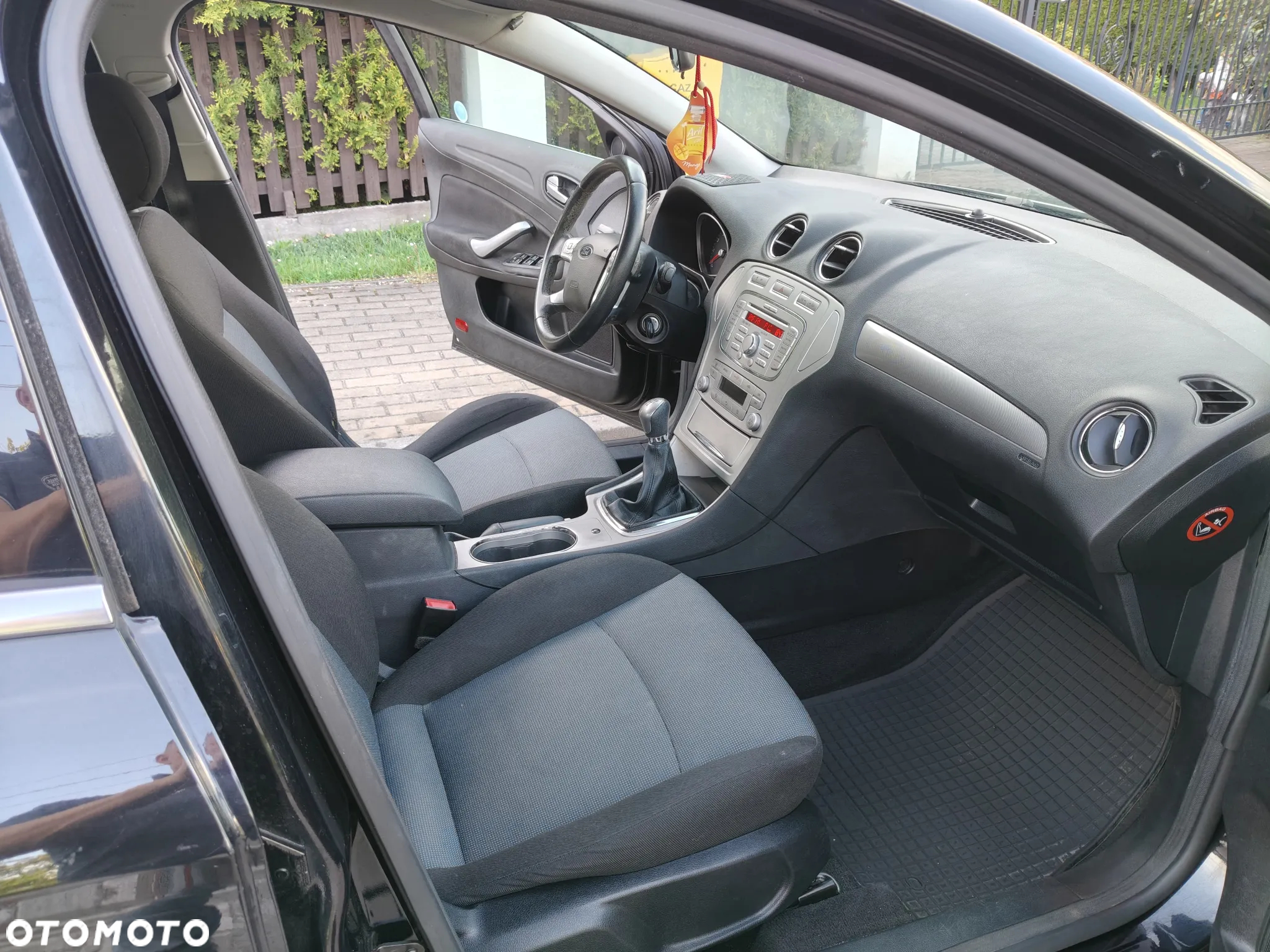 Ford Mondeo 1.6 Trend - 15