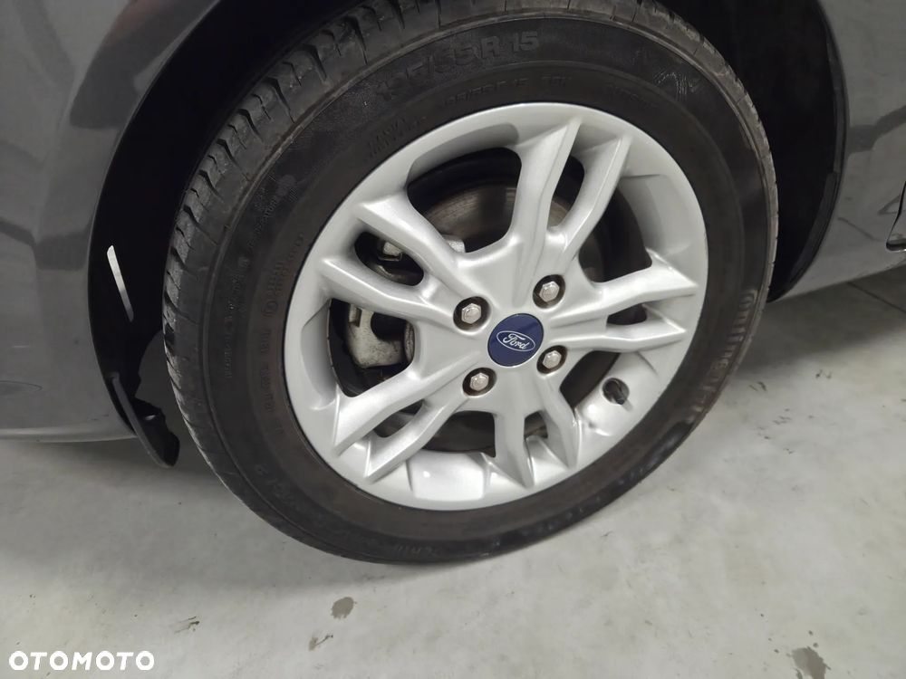 Ford Fiesta 1.0 Start-Stop Champions Edition - 24