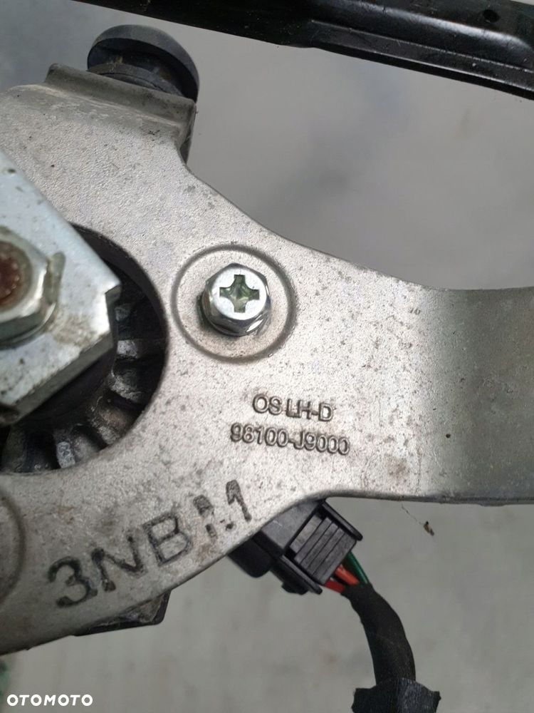 MECHANIZM SILNICZEK WYCIERACZEK HYUNDAI KONA 18r - 7