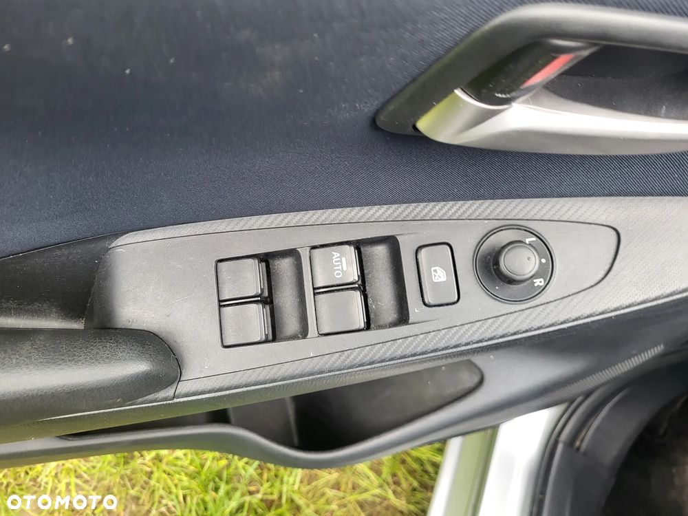 Mazda 2 SKYACTIV-G 90 Exclusive-Line - 13