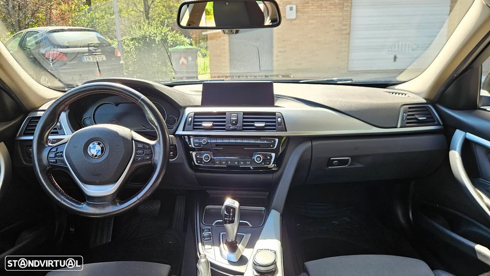 BMW 320 i Aut. Sport Line - 18