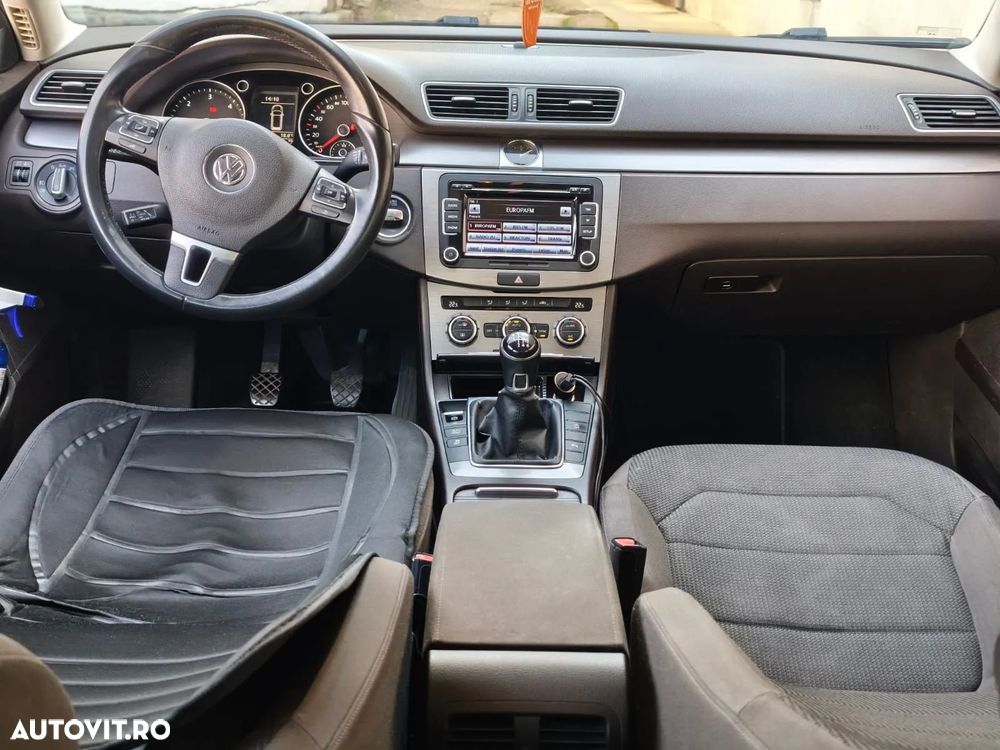 Volkswagen Passat 1.6 TDI BlueMotion Technology Comfortline - 15