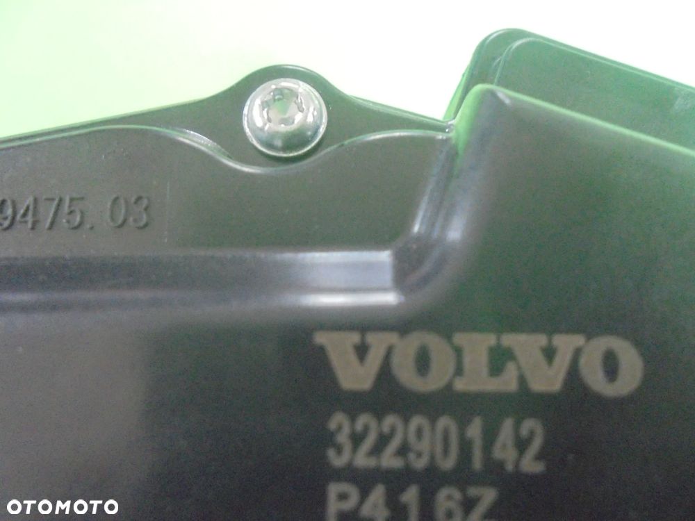 VOLVO XC60 II MILD HYBRID PRZEPUSTNICA 2,0 DIESEL - 3