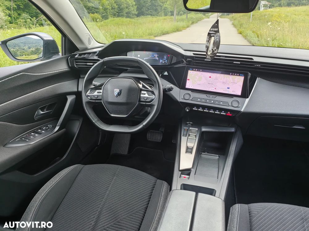 Peugeot 308 BlueHDi 130 EAT8 Allure - 12
