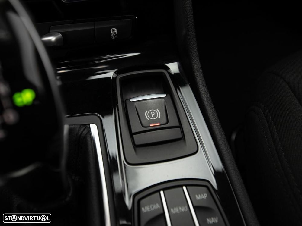 BMW 216 Active Tourer d Advantage Auto - 18