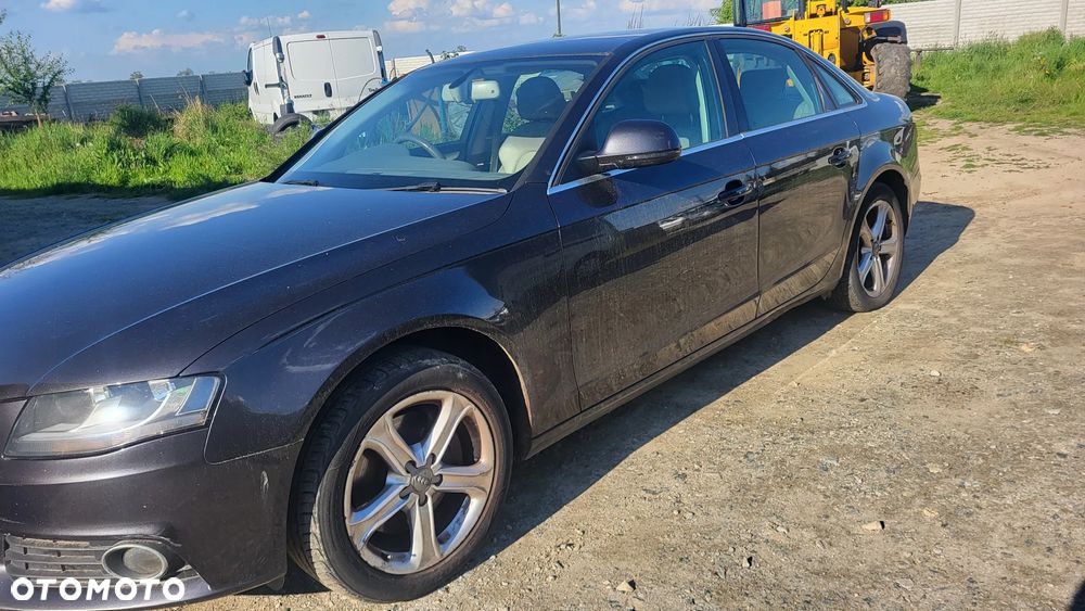 Audi A4 Limousine - 6