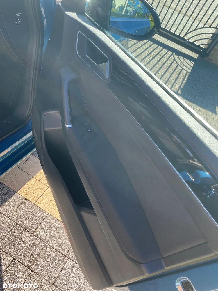 Volkswagen Touran - 29