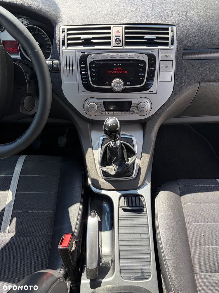 Ford Kuga 2.0 TDCi Titanium - 9
