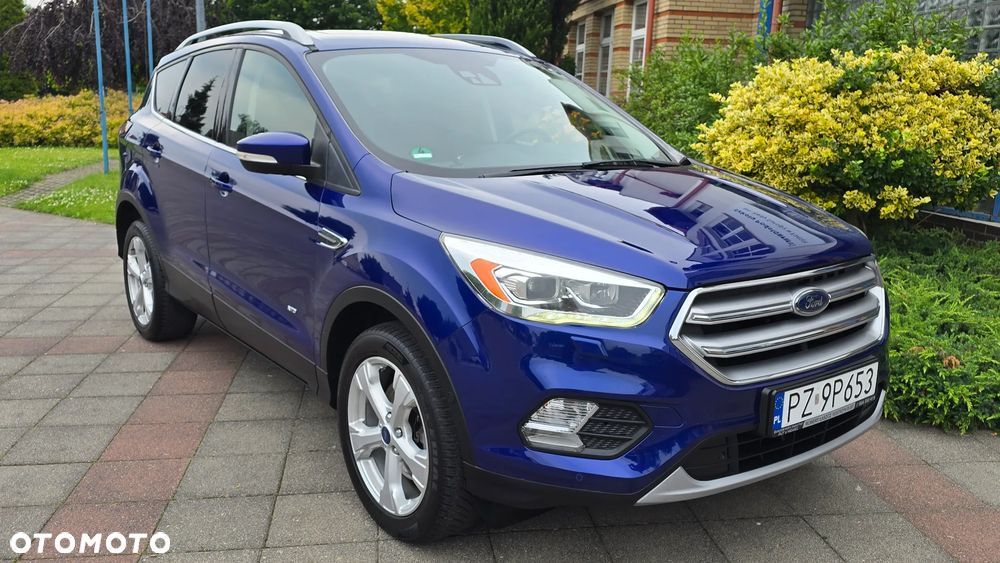 Ford Kuga - 1