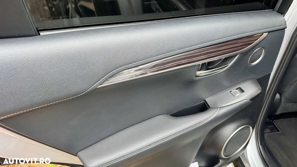 Lexus Seria NX 300h AWD Luxury - 22