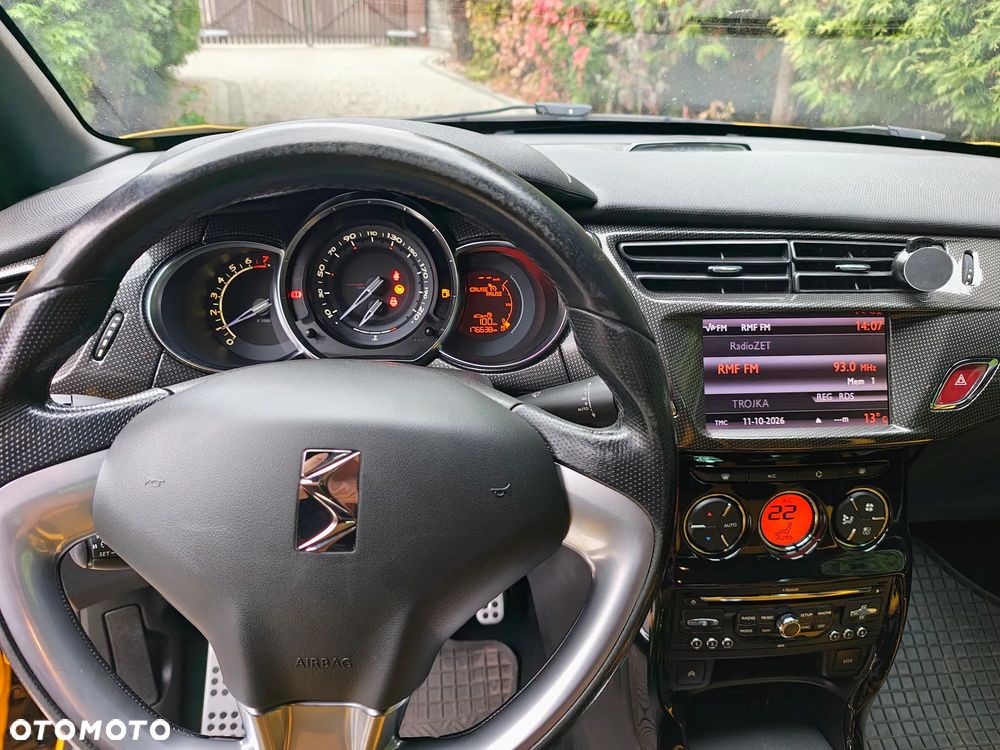 Citroën DS3 1.6 THP Ultra Prestige - 6