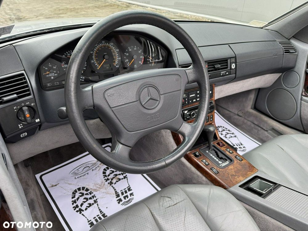 Mercedes-Benz SL - 30