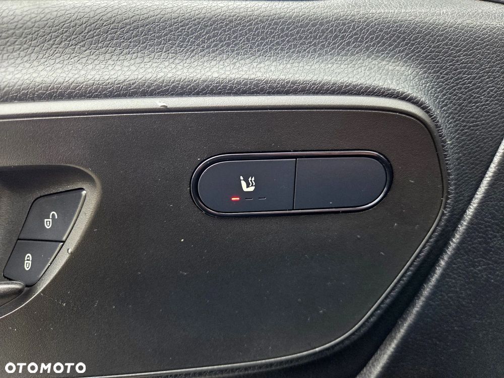 Mercedes-Benz Sprinter - 32