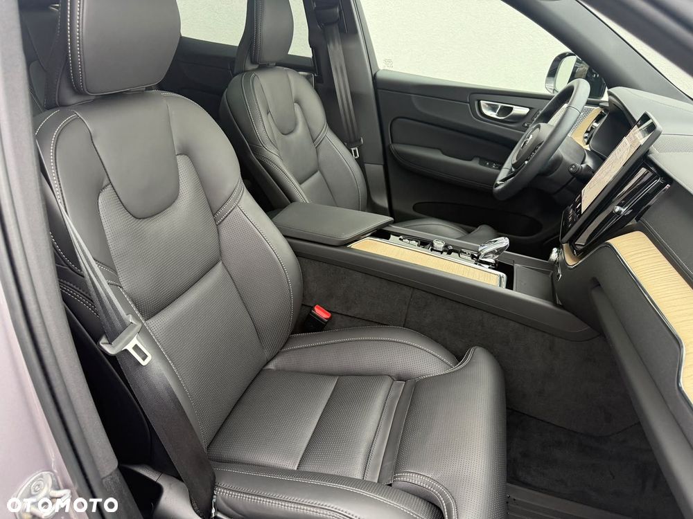 Volvo XC 60 - 36
