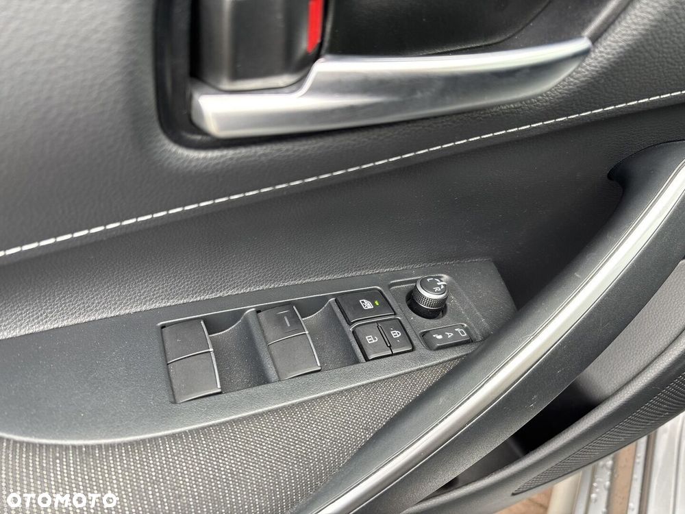 Toyota Corolla 2.0 Hybrid Comfort - 18